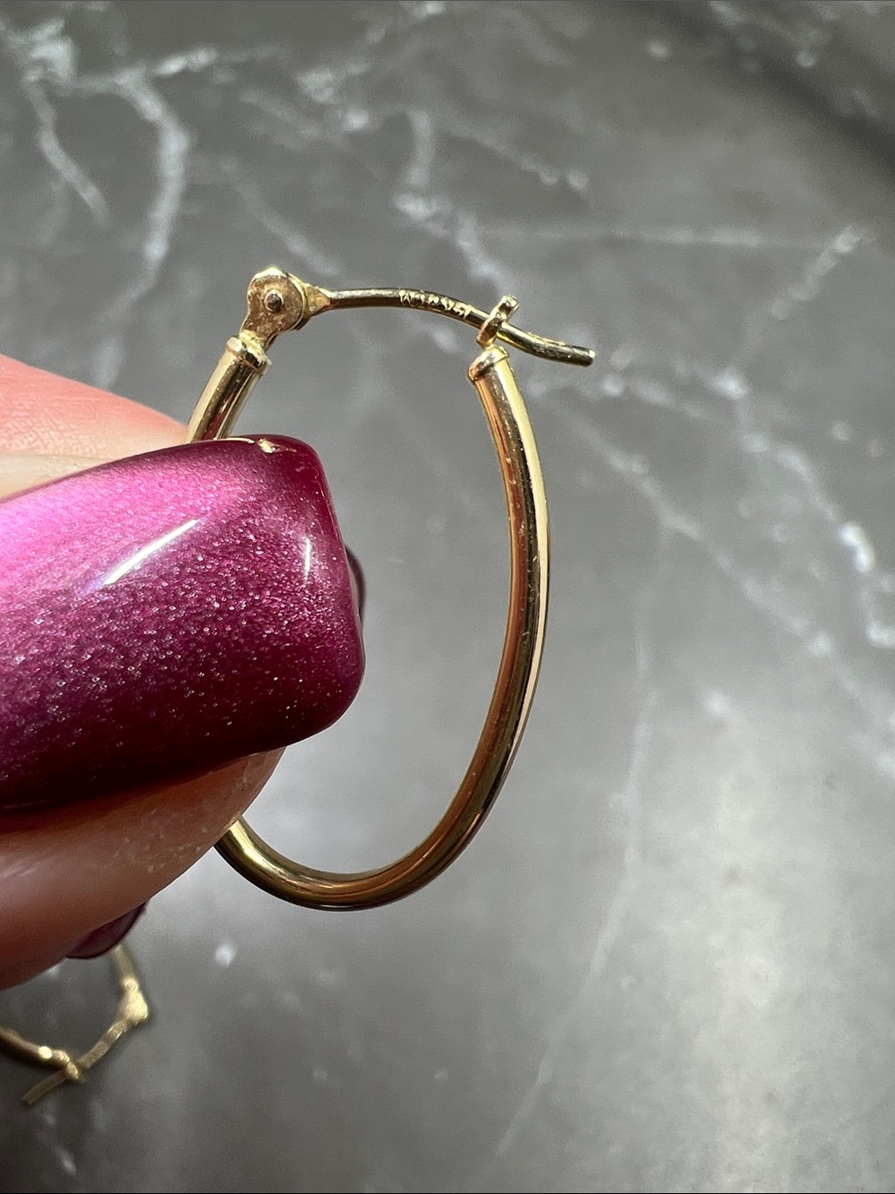 Vintage JCM 14K Gold Oblong Hoop Earrings - Picture 5 of 7